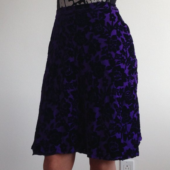 The Work - Purple Velvet Burnout Flower Skirt - Picture 6 of 12